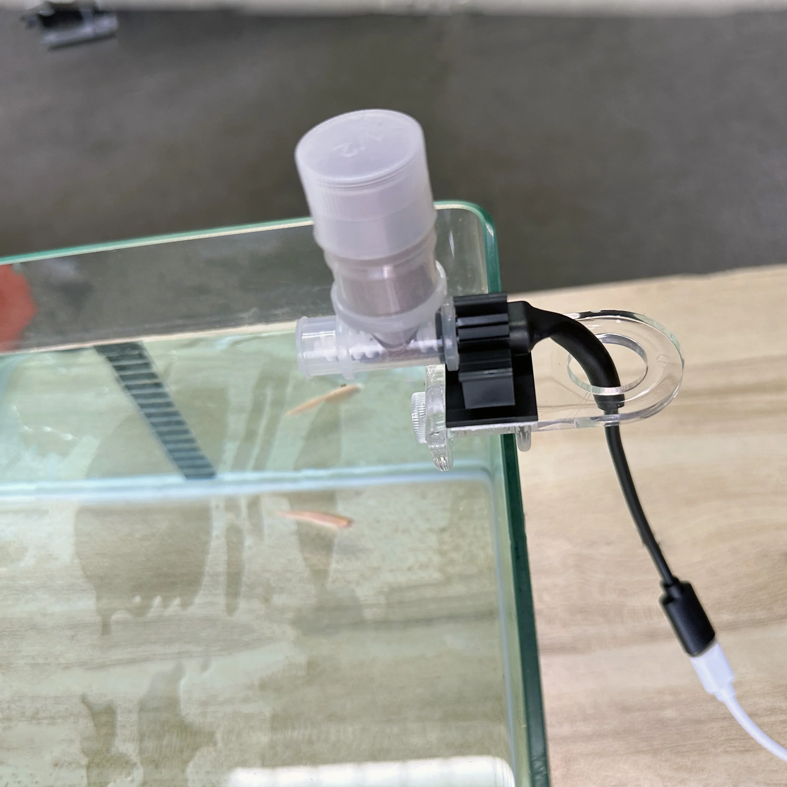 En İyi Otomatik Balık Besleyic - Aquarium Fish Auto Feeder incelemesi ve fiyatı